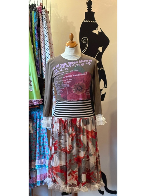 Robe joyeux métissage de couleurs, d’imprimés